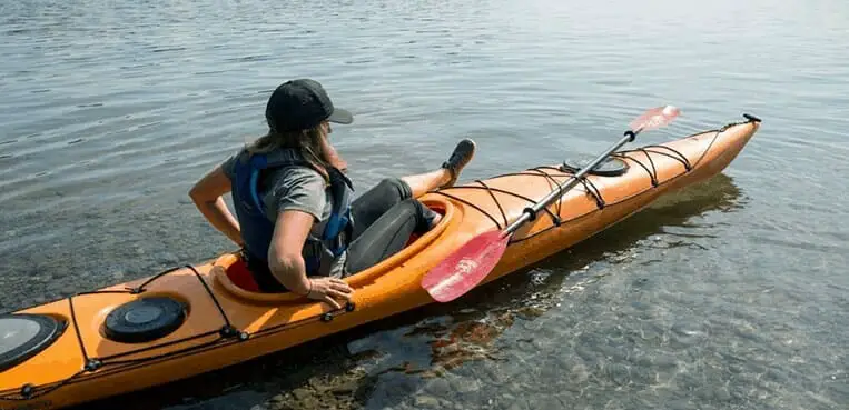 How To Get Out Of A Kayak With Bad Knees 2 Great Techniques